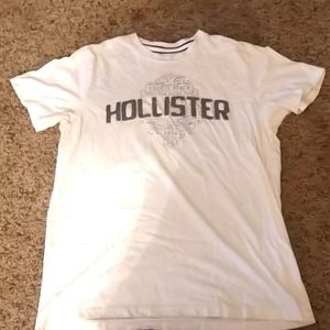 Men's Hollister shirt near mint condition size XL